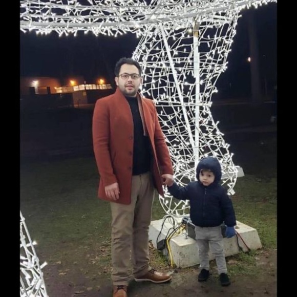 Meet your Posher, Basir - Picture 1 of 1